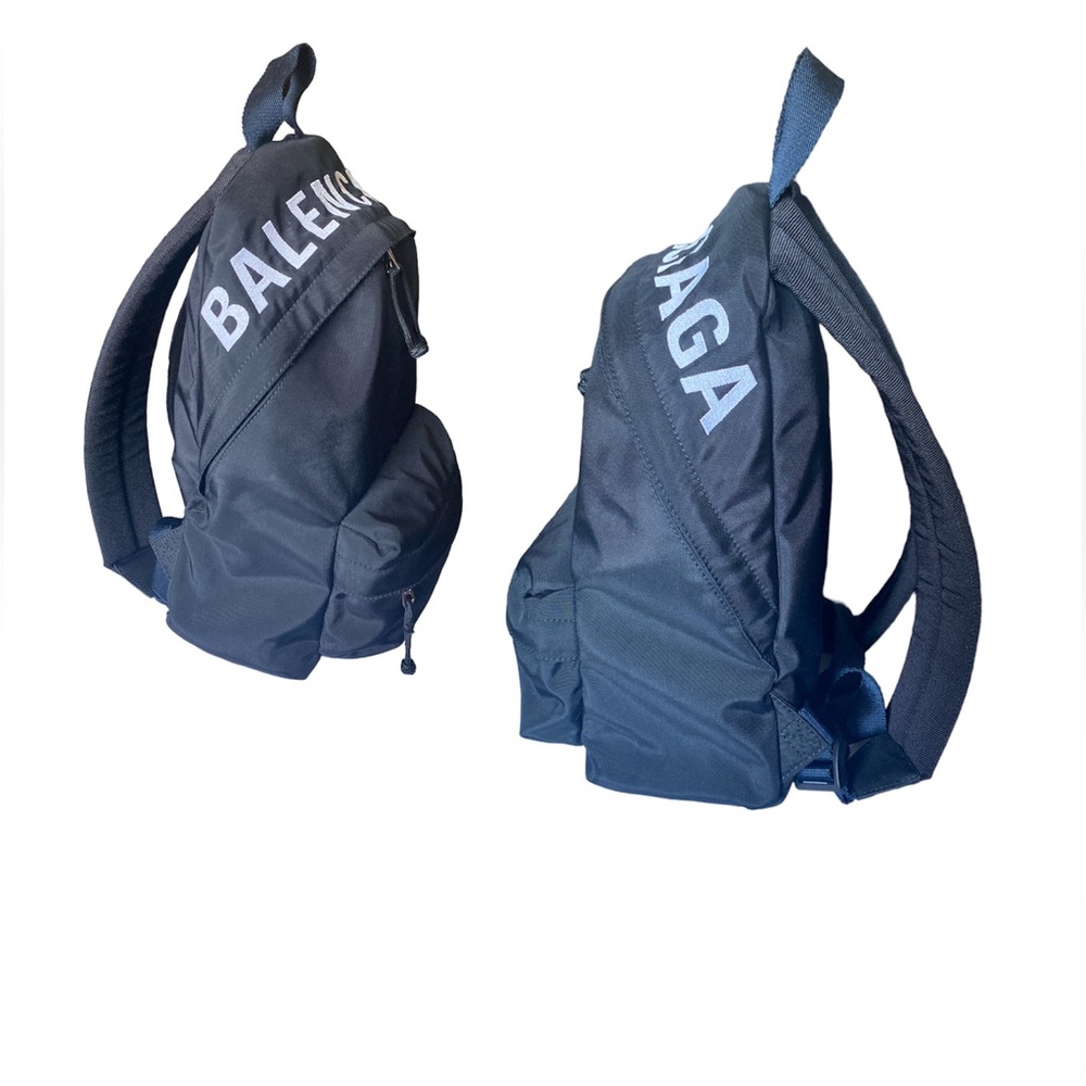 BALENCIAGA
Wheel Backpack size Small - Picture 5 of 9